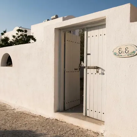 Villa E & E *